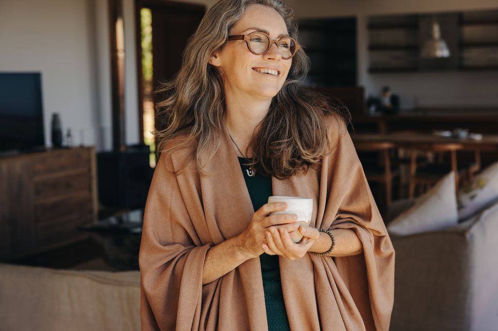 woman drinking coffee