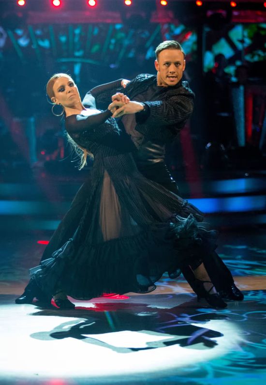 Stacey Dooley and Kevin Clifton dancing together
