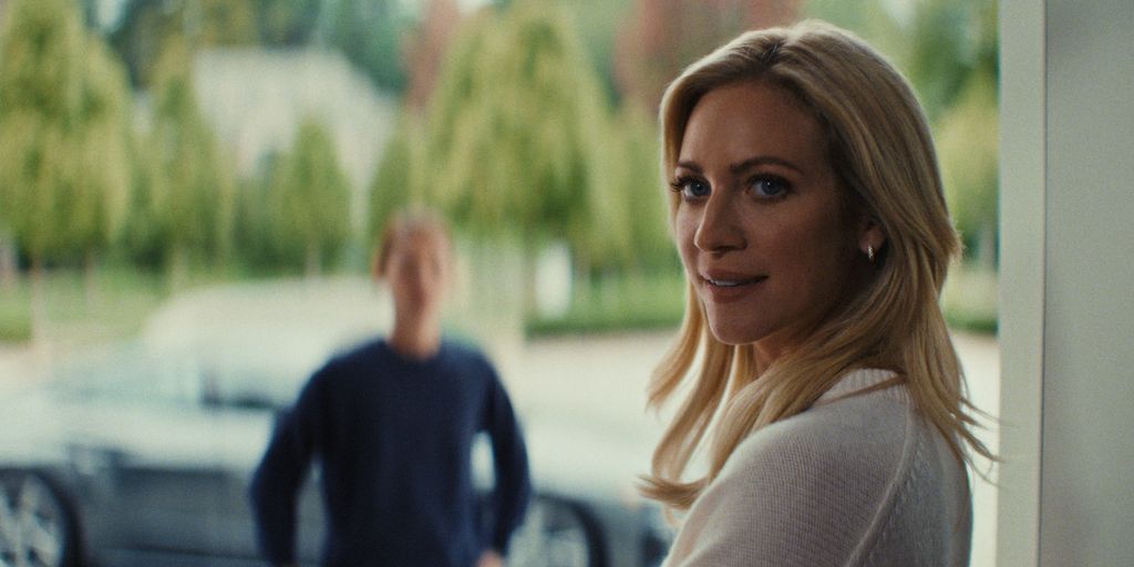 Who stars in The Beast in Me?