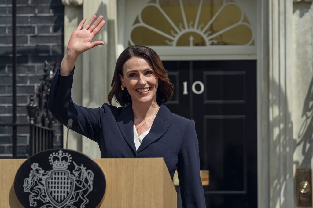 The Hostage. Suranne Jones as Abigail in Episode 1 of The Hostage. Cr. Des Willie/Netflix Â© 2025