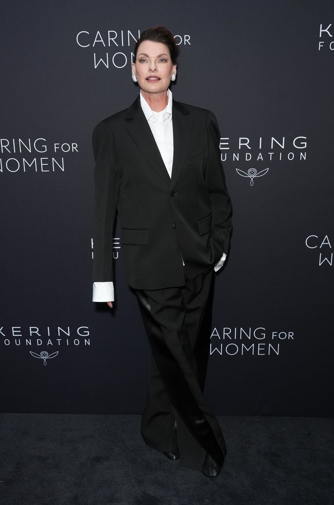 Linda Evangelista Menghadiri Makan Malam 'Cating for Women' Kering Foundation di New York di Tuxedo