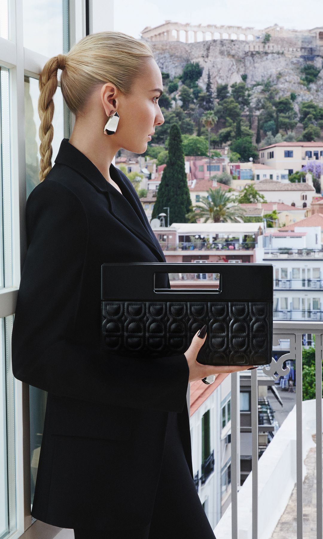 Boneka x Marina Raphael