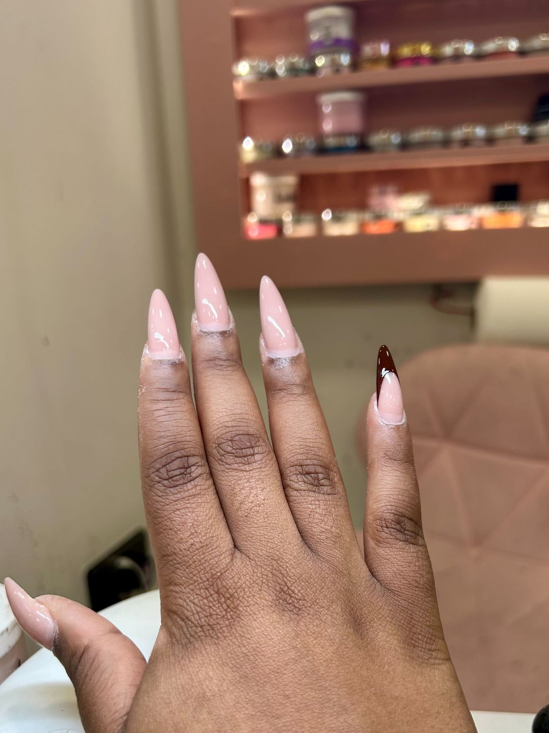 Cinnamon Swirl Nails 2025 Fall Trend