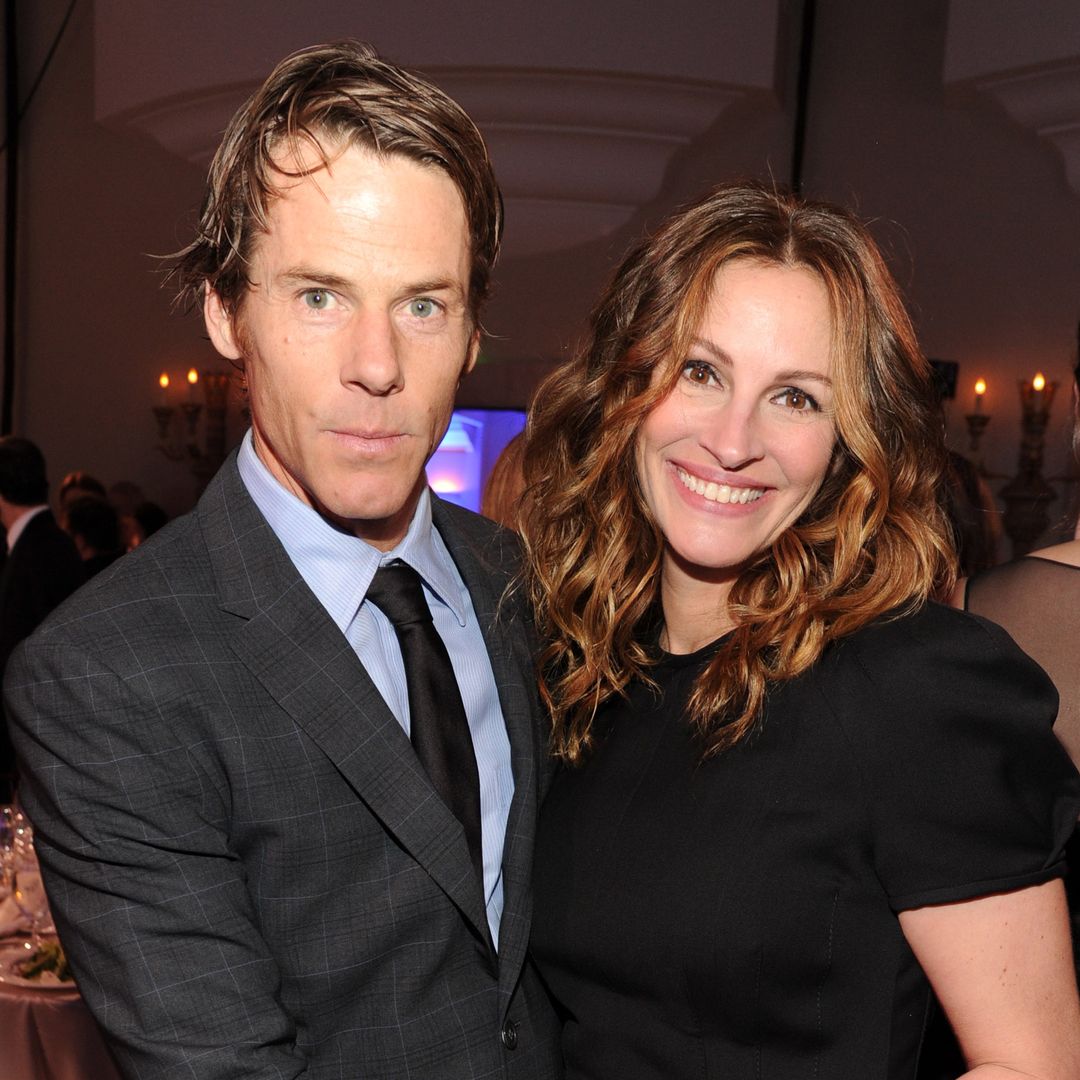 Julia Roberts shares intimate vacation photo as she celebrates 23rd wedding anniversary 