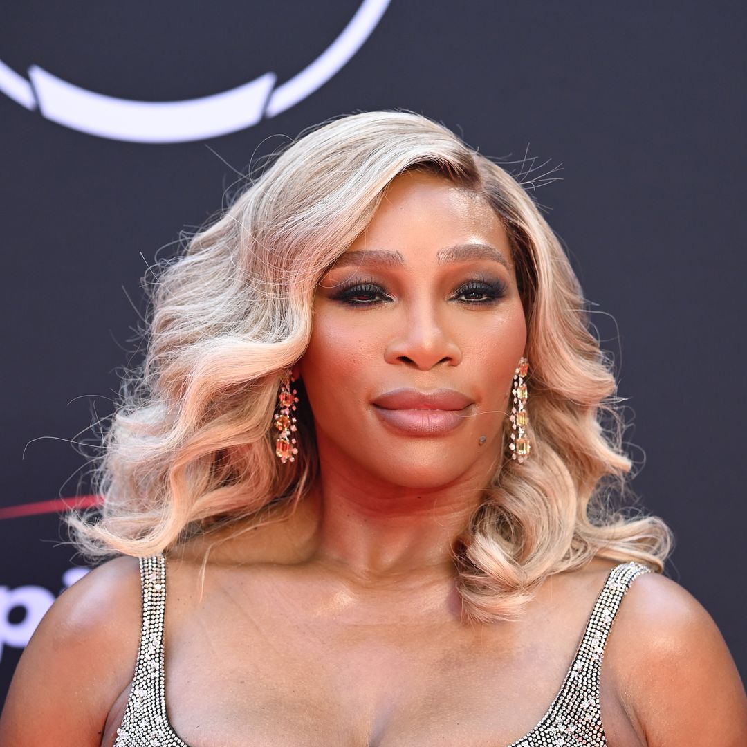 Serena Williams’ daughters give her a makeover