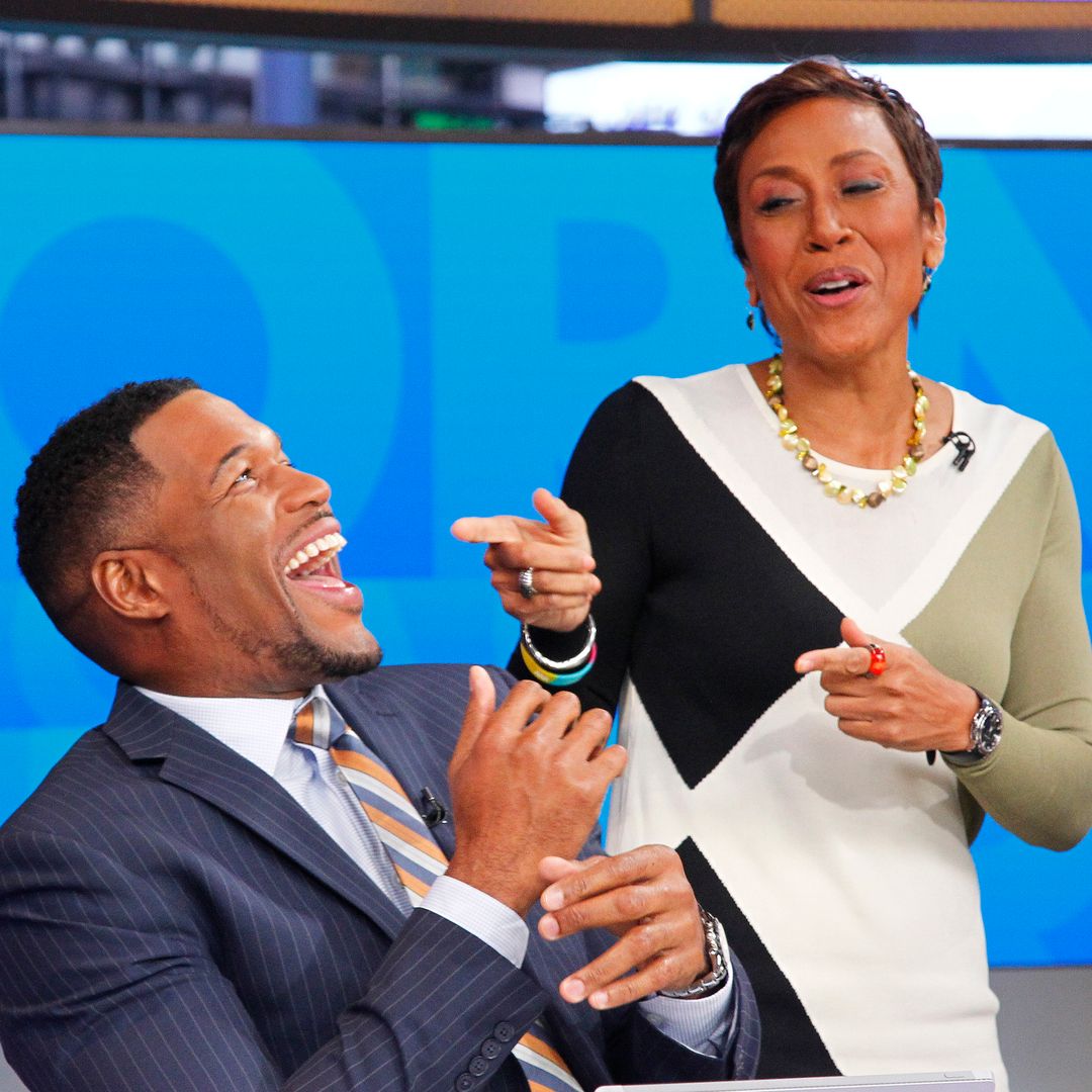Robin Roberts takes playful aim at Michael Strahan's teeth