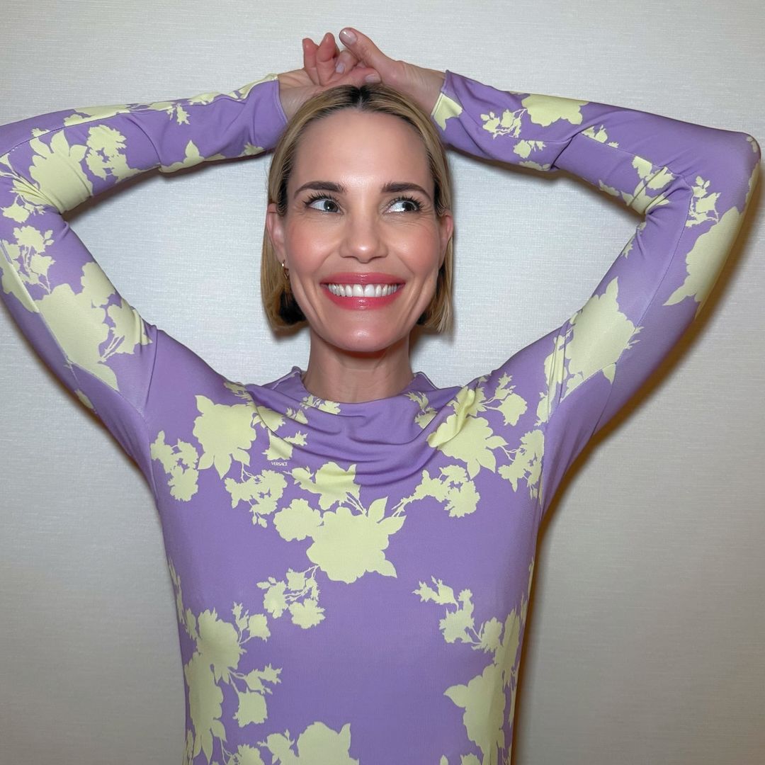 Leslie Bibb just wore a Victoria Beckham outfit and it’s NOT very White Lotus style
