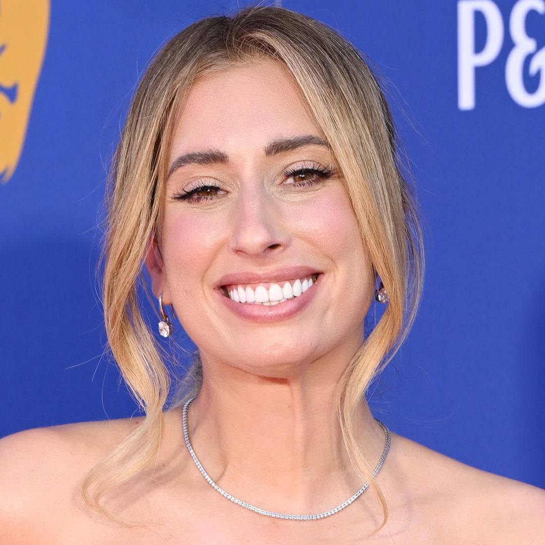 Stacey Solomon's daughter, 3, braves 50-foot zipline at Pickle Cottage - see Rex's brotherly reaction