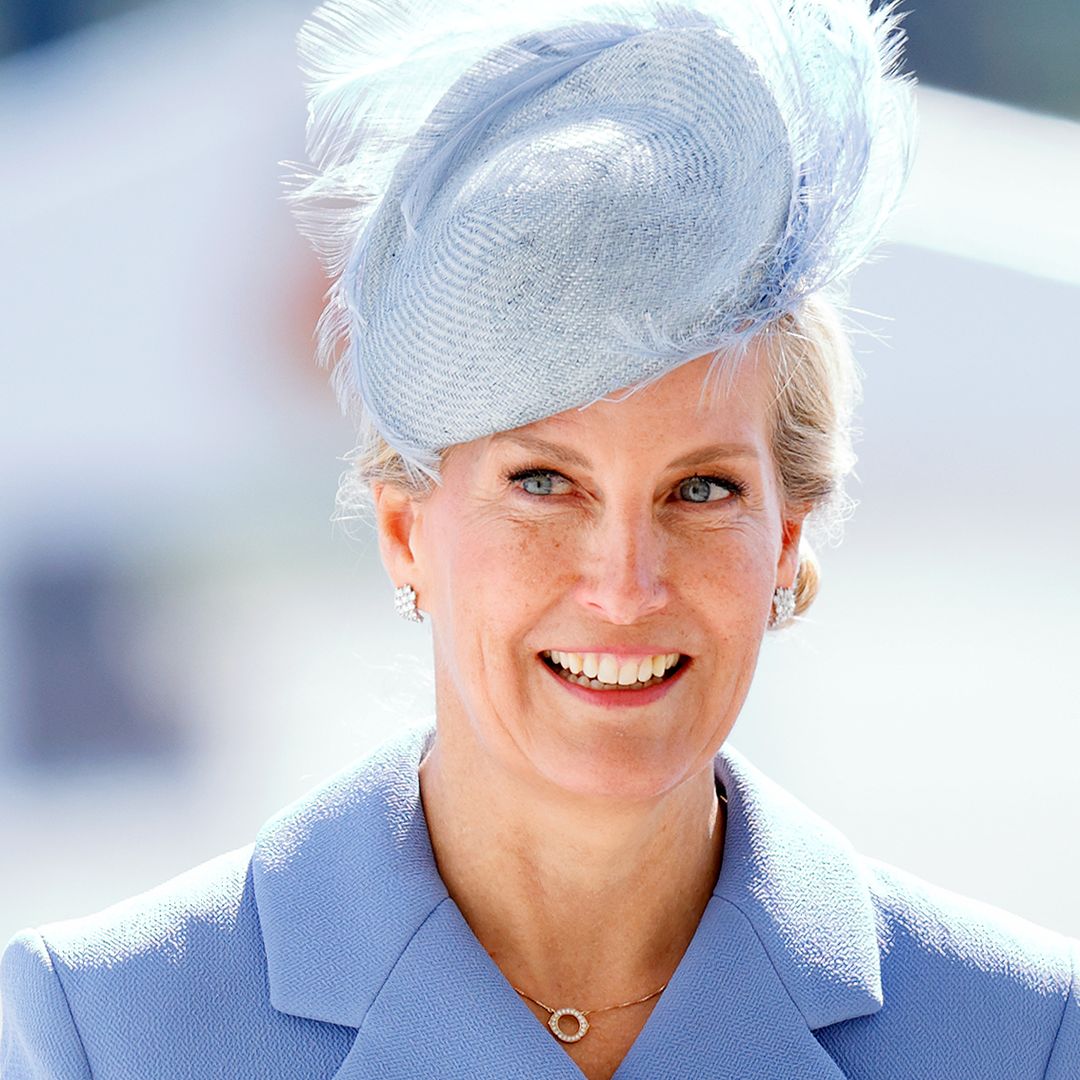 The Duchess of Edinburgh sports 'delicate' balletic look