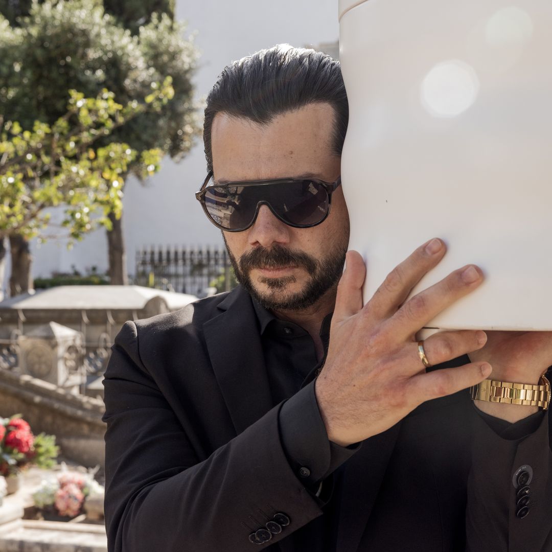 Netflix viewers 'hooked until the very end' of 3-part mystery thriller Two Graves