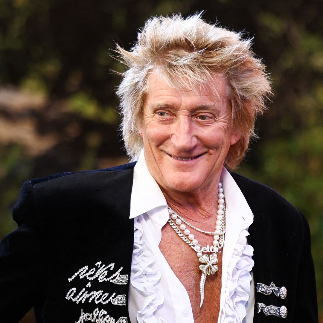 Rod Stewart shares glimpse of never-before-seen dining room at £4m home with Penny Lancaster