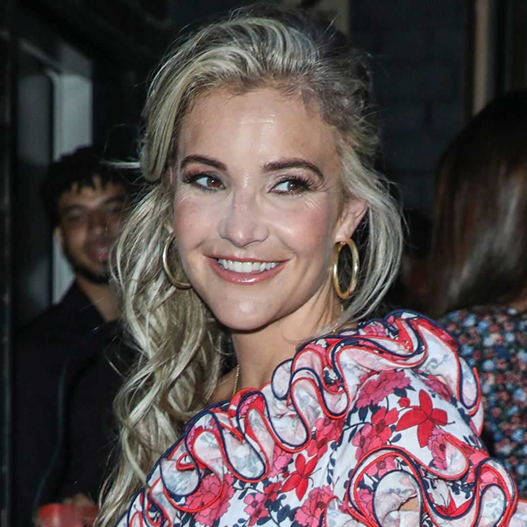 Helen Skelton shows off incredibly toned legs in daring miniskirt