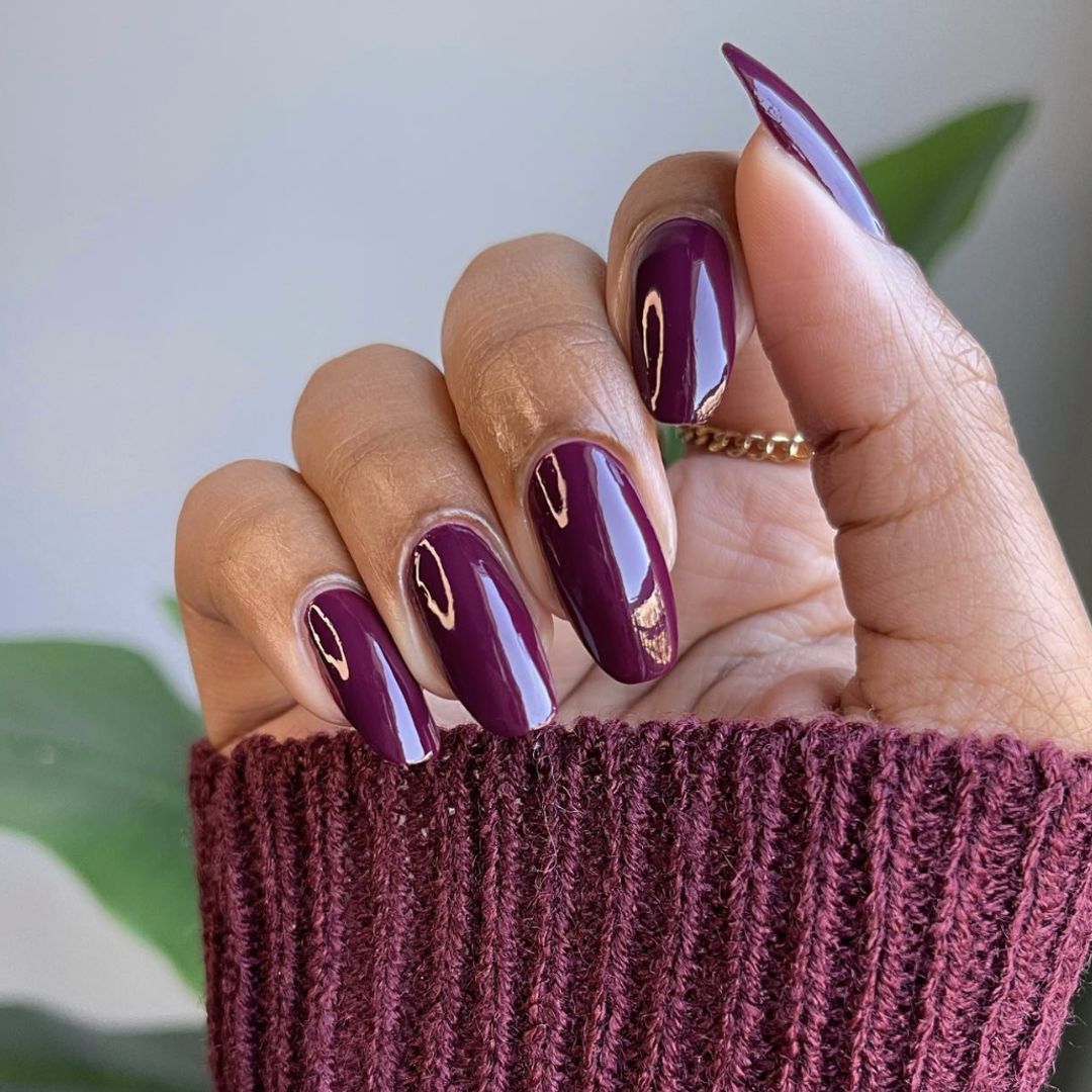 Minimalist Manicures Shine in 2025