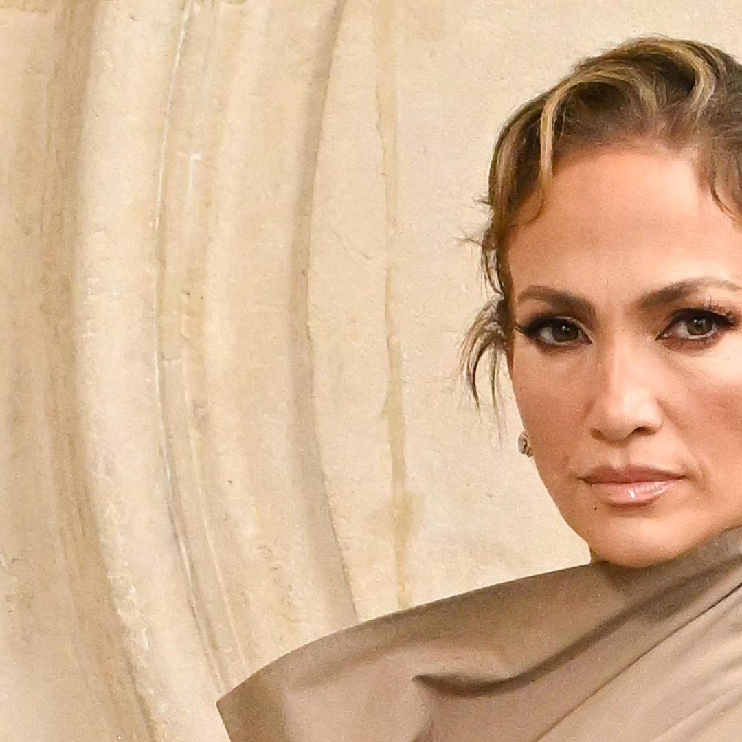 Jennifer Lopez's body-sculpting satin corset is a vintage lover's dream