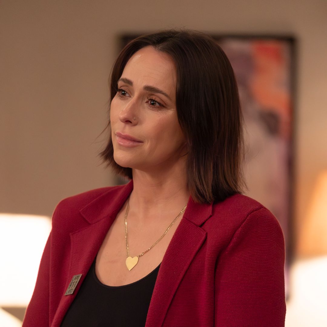 Jennifer Love Hewitt recalls heartbreaking loss of her mom with moving statement
