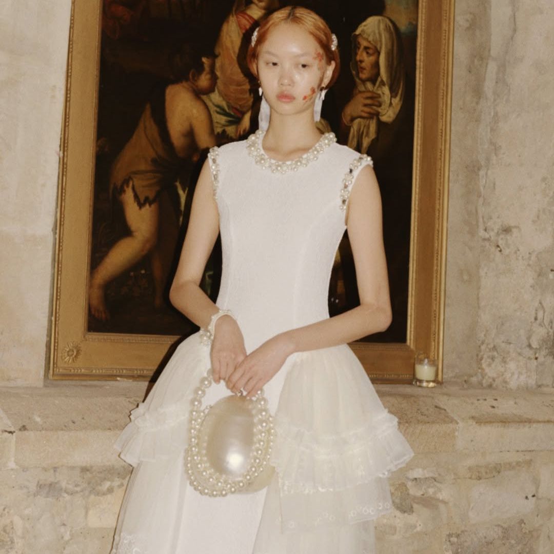 20 wedding dresses that are perfect for the 'cool-girl' bride in 2025