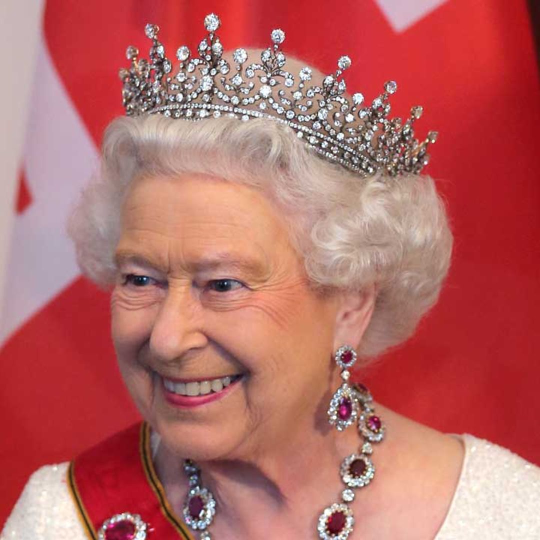 The Queen's former royal chef explains why she rarely eats at banquets