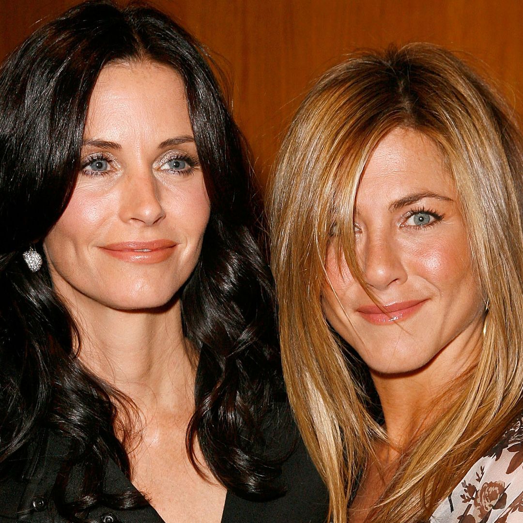 Jennifer Aniston and Courteney Cox stun in waterside photo