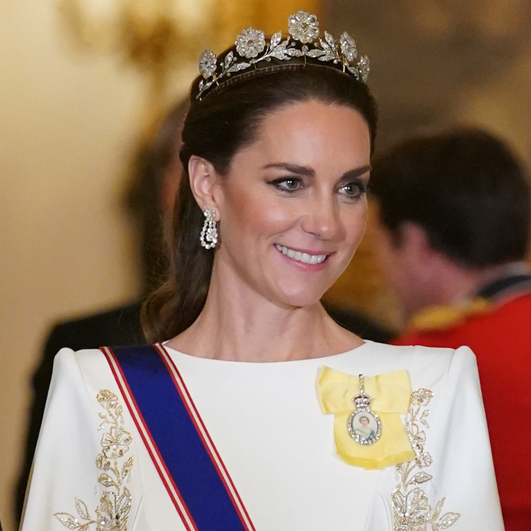 Princess Kate’s white Jenny Packham gown is perfect for modern brides