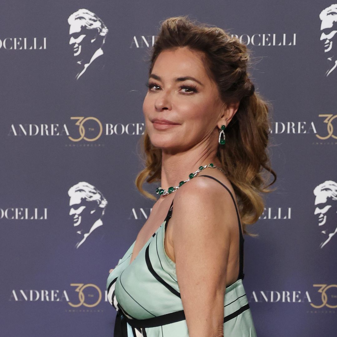 Shania Twain gets tearful as she closes 'special' chapter: 'You are everything'