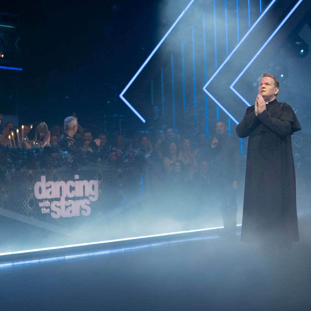 DWTS Halloween episode 7 recap: A night of injuries, controversy and a tearful goodbye