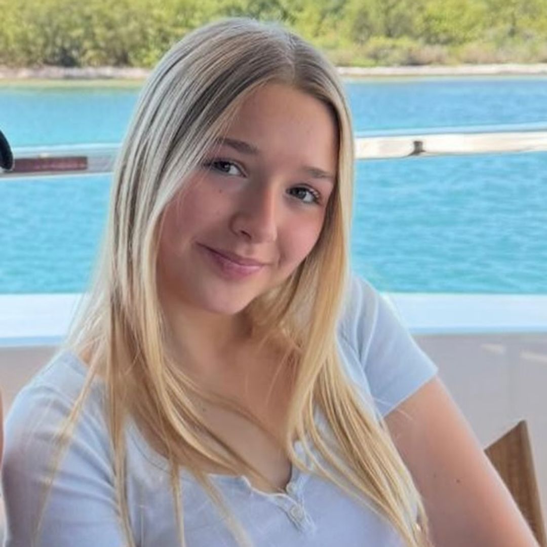Tanned Harper Beckham dons 2025's biggest trend as she embraces dad David