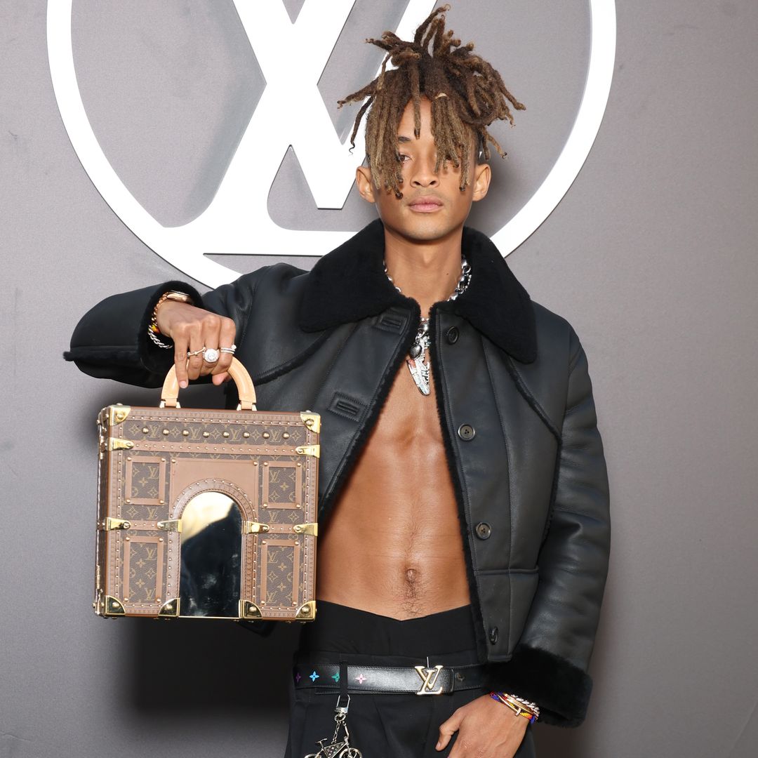 Jaden Smith menghadiri pertunjukan Louis Vuitton Paris Womenswear musim semi-musim panas 2025 sebagai bagian dari Paris Fashion Week pada 01 Oktober 2024 di Paris, Prancis.