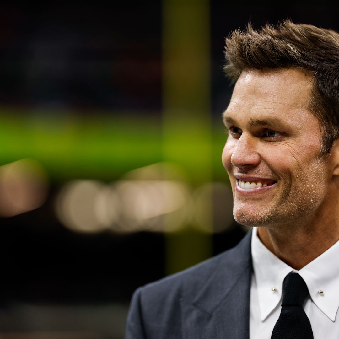 Tom Brady's appearance distracts fans during Super Bowl amid star's admission about weight loss