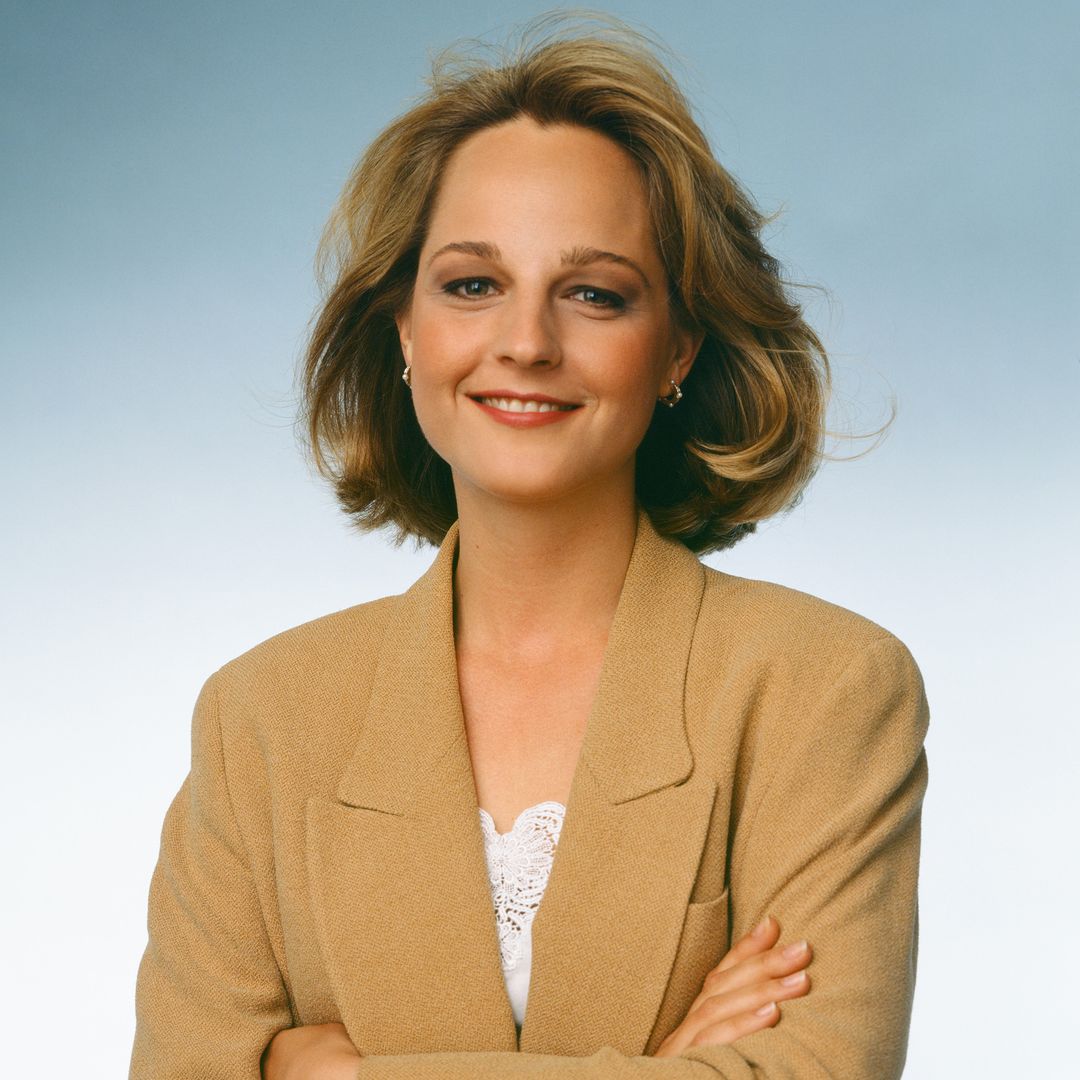 '80s St. Elsewhere star shares rare makeup-free selfie as fans go wild